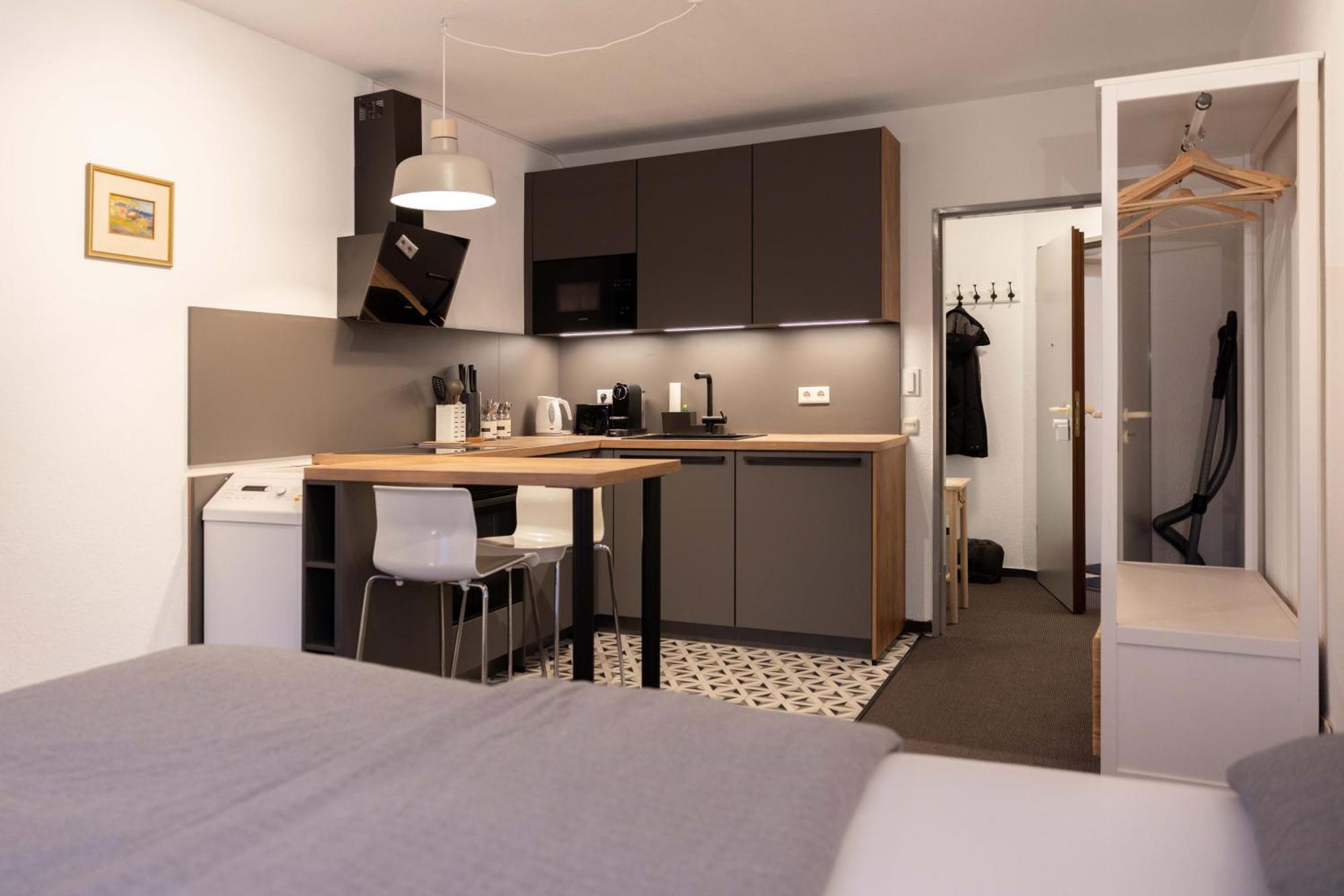Zentrale Ruhige Wohnung Mit Parkplatz Paderborn Exterior photo