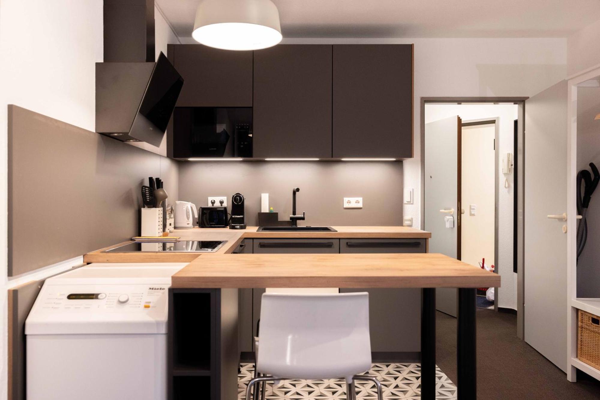 Zentrale Ruhige Wohnung Mit Parkplatz Paderborn Exterior photo
